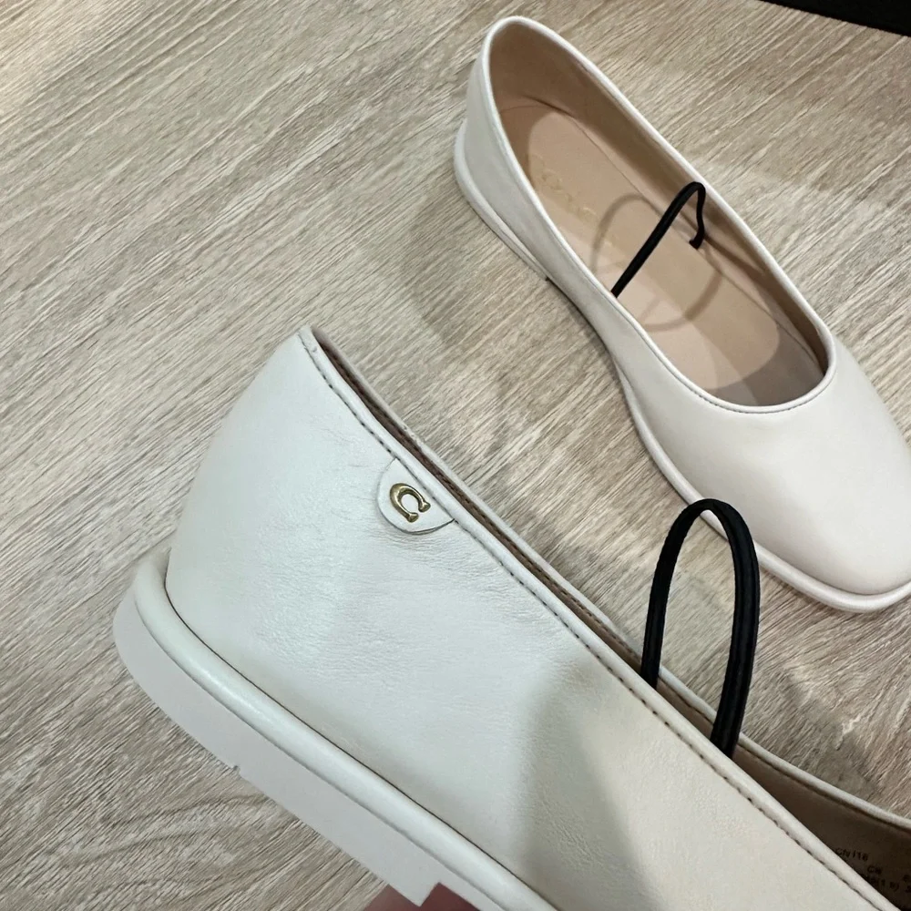 NWT Coach Leather Mary Jane Flats Chalk Color , Size 7.5, 8, 8,5 - Picture 6 of 10